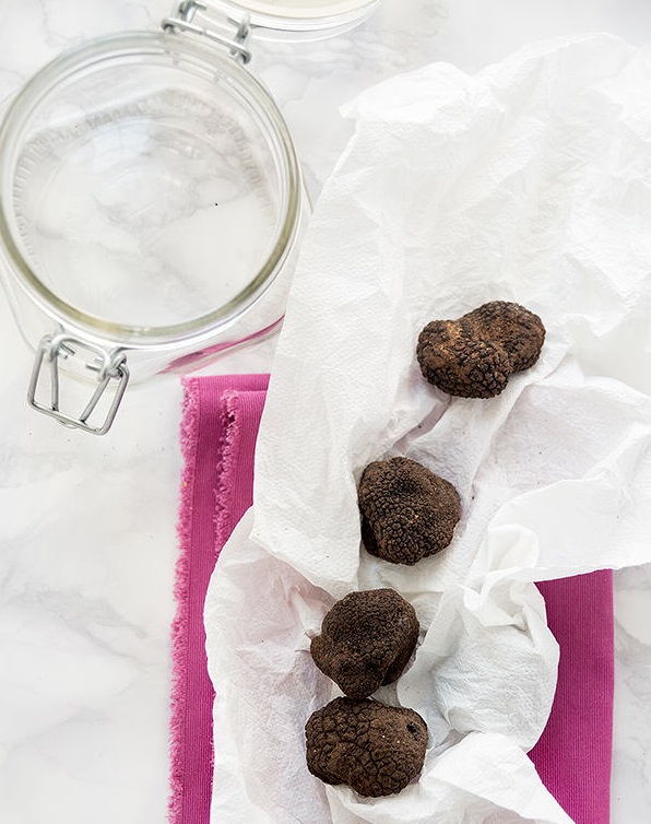 Conservazione tartufi - Il Tartufeltro, Tartufi del Montefeltro di alta qualità